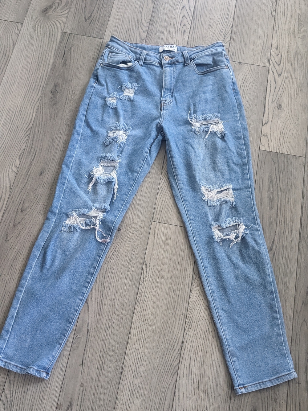 Wax Jean Jr.  Light Blue Distressed Cropped Jeans 9